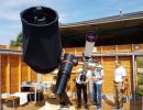 Der Anbau des Sonnenteleskops an die Montierung des DK700 nahm aufgrund der notwendigen Austarierung und der daf&uuml;r ben&ouml;tigten Gegengewichte einige Zeit in Anspruch