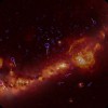 Die Milchstra&szlig;e im H-alpha-Licht; im Vordergrund bekannte Exoplaneten